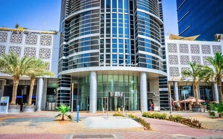 Silver-Tower-02-768×480-1